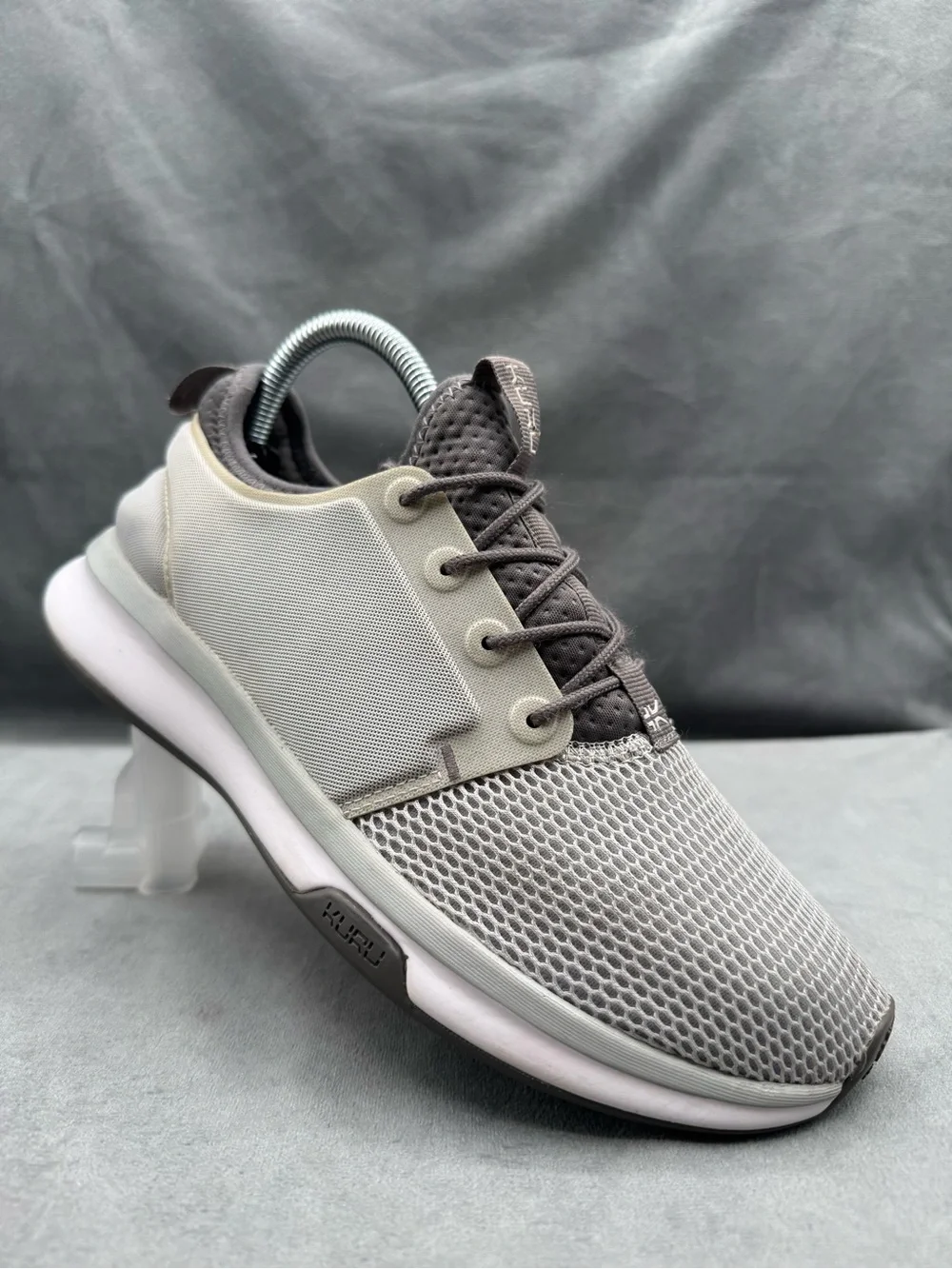 KURU Atom Sneakers Women’s Size 8 Cloud Gray White Iron Gray Walking Comfort